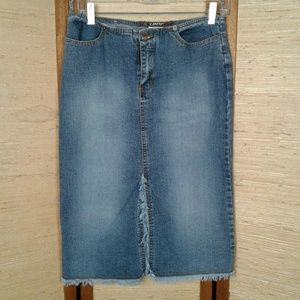 Denim jean skirt raw frayed edge hem 5
